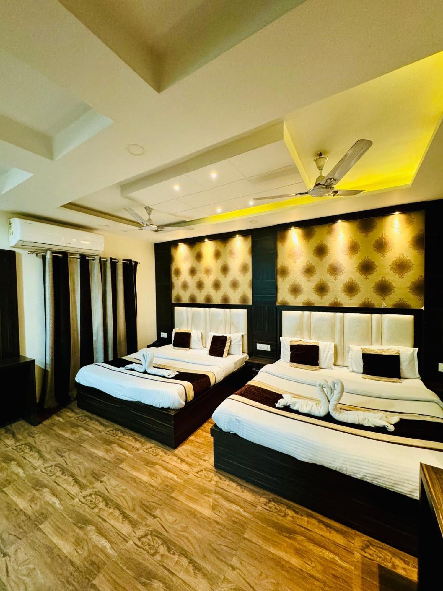 Hotel Kabir Residency 암리차르 외부 사진